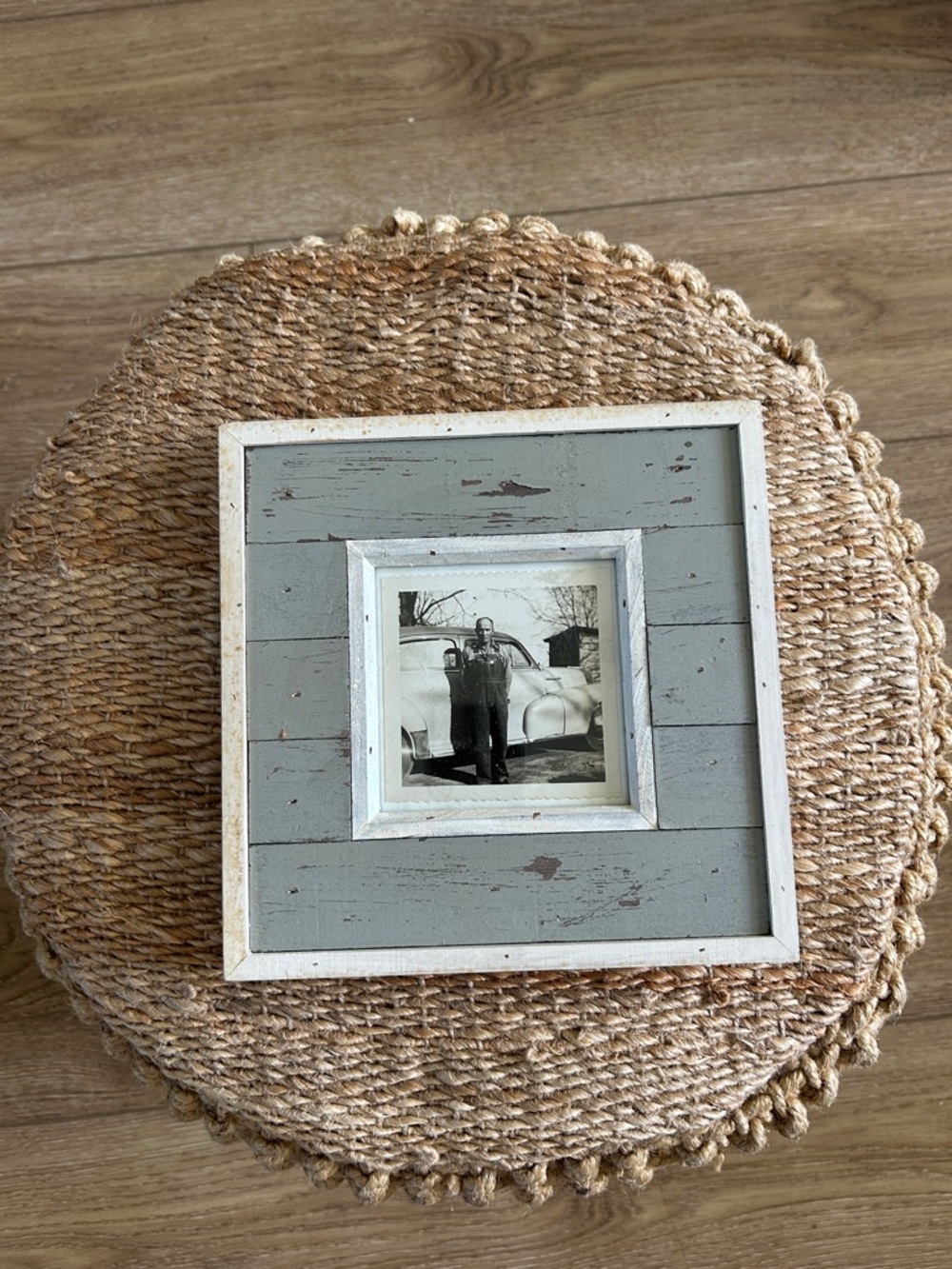 Recycled Weathered Frame 8.5”